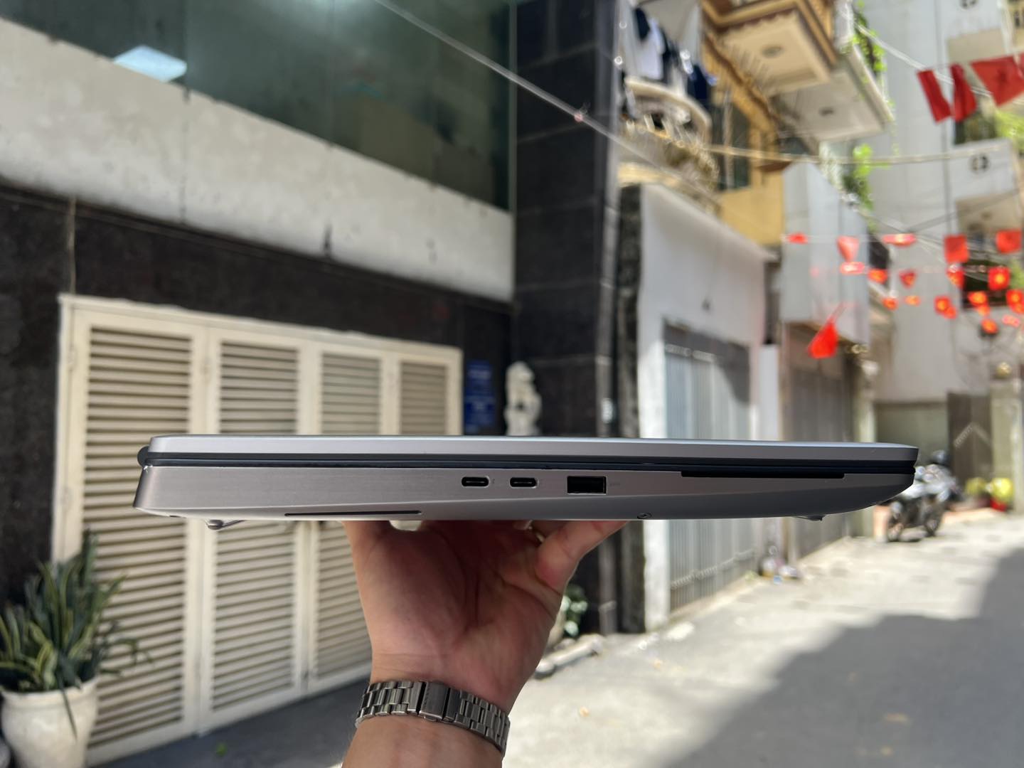 Dell Precision 7760 i7-11850H Ram 16GB SSD 512GB Màn 17.3″ IPS FullHD 1920×1080 VGA NVIDIA RTX A3000 6GB GDDR6 (7)