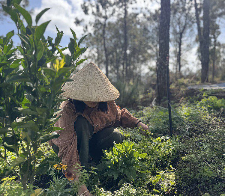 Một mình khởi nghiệp, phải tự tay làm từ những việc nhỏ nhất